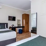 La Pera Hotel 3*