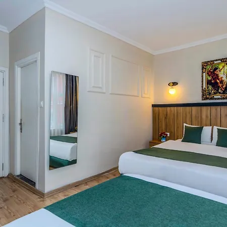 La Pera Hotel 3*